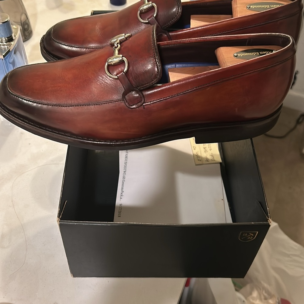 Allen Edmonds 10.5 D loafers